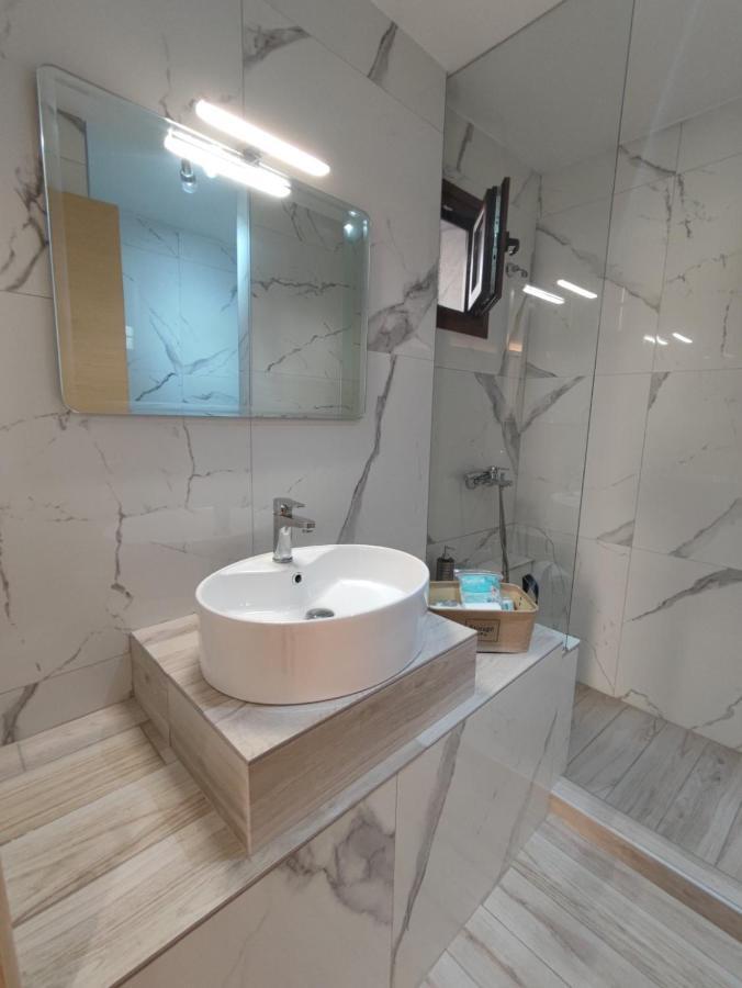 Theasis 3 Apartment Неос Мармарас Екстериор снимка